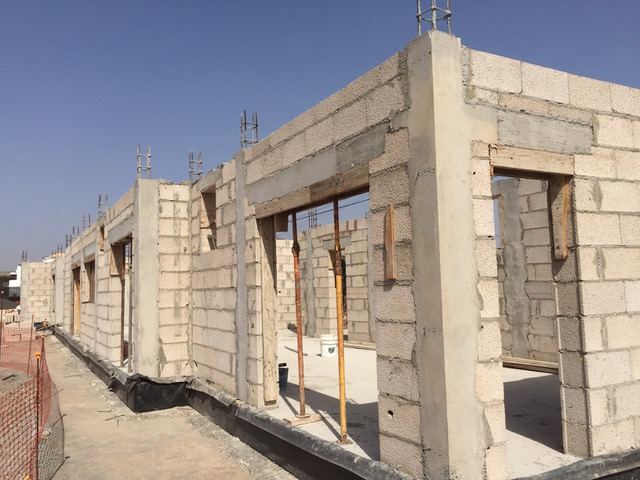 Ca y est les murs s&rsquo;élèvent !!